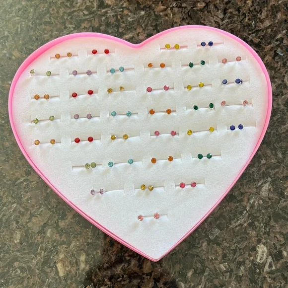 Earring Bundle - Picture 2 of 3